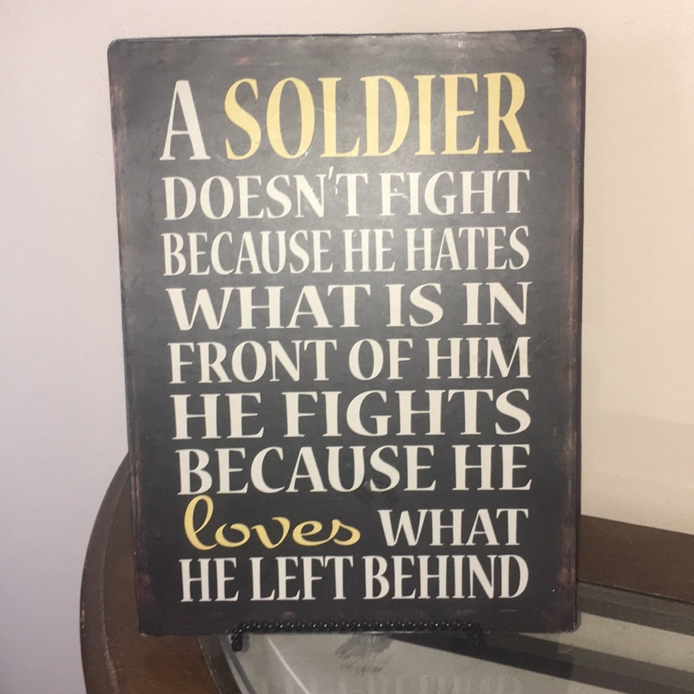 Military family decor